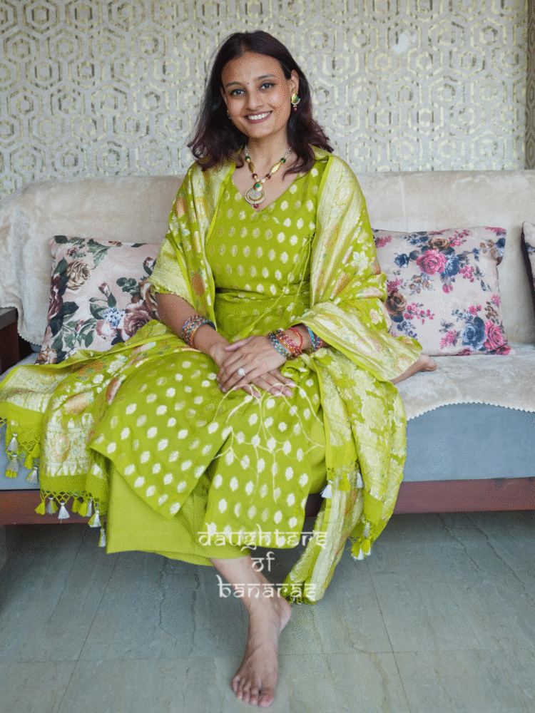 Pure Khaddi Georgette Water Zari Handbrush Dye Suit - Image 3
